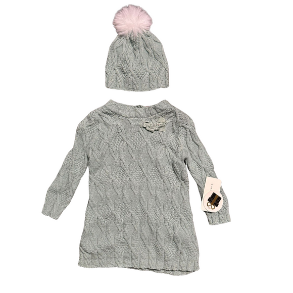 Max Studio Knit Outfit With Hat